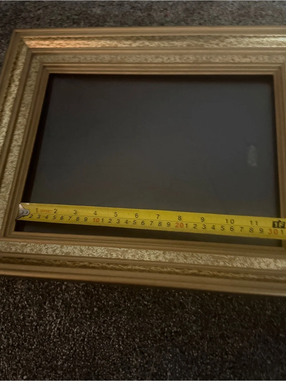 Gold picture frames lot of 2